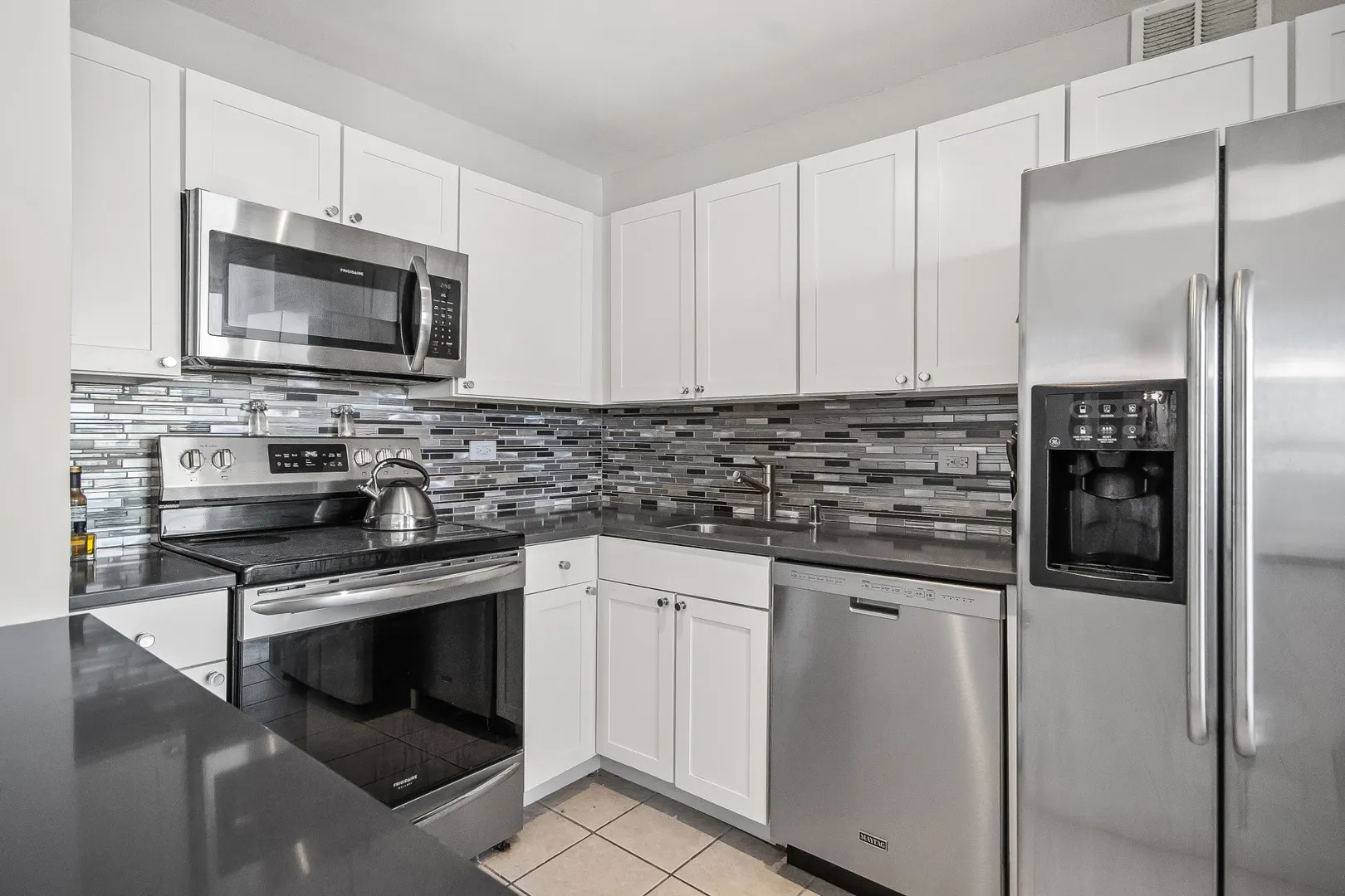 655 W Irving Park Road 2112 IL