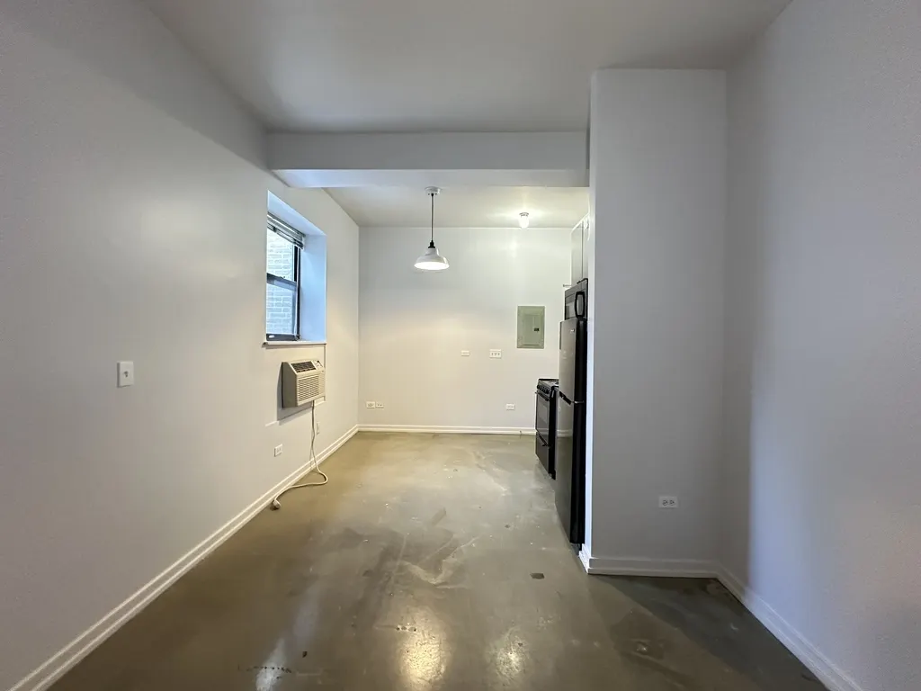 1136 W Wilson Avenue 229 IL