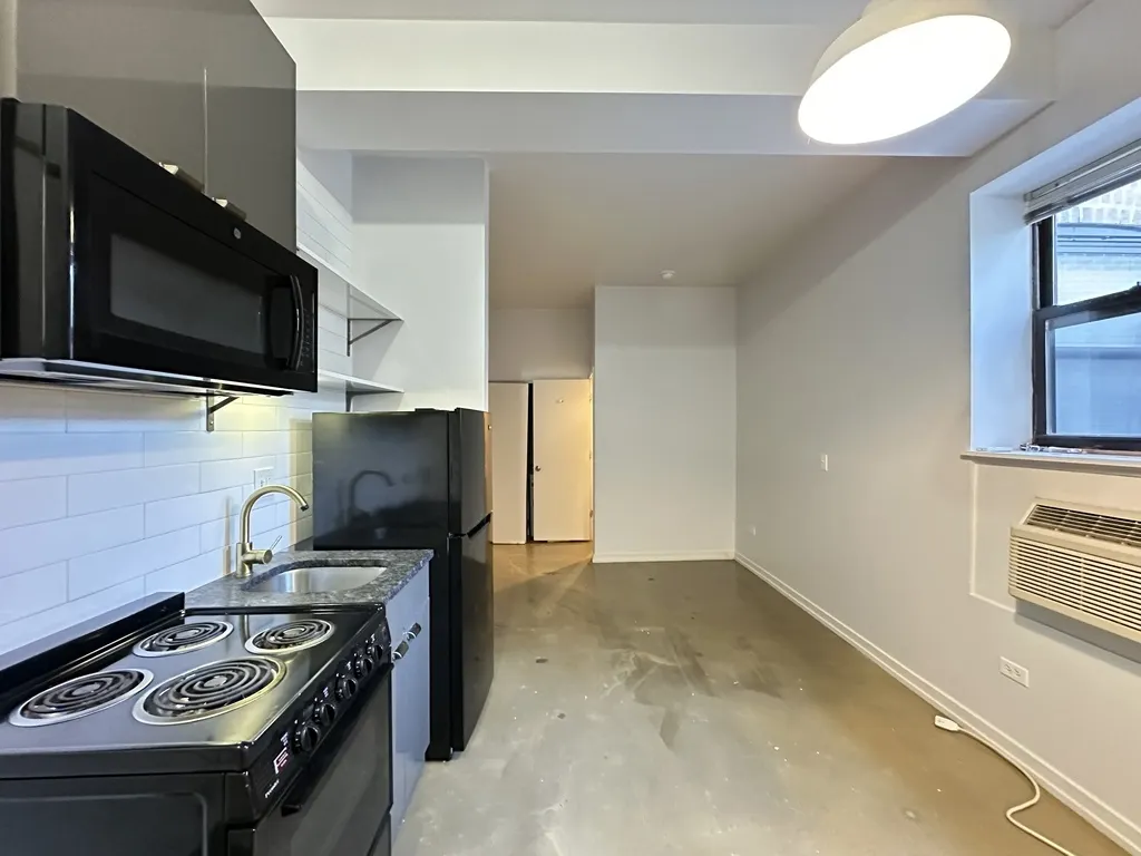 1136 W Wilson Avenue 229 IL
