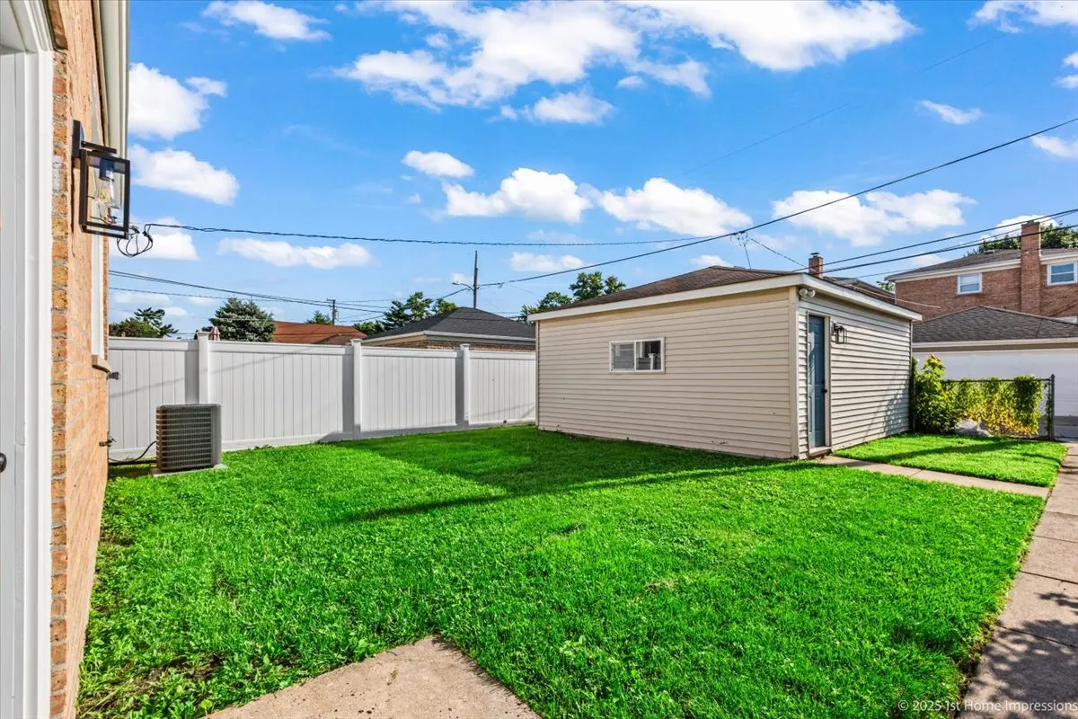2109 N 74th Avenue IL