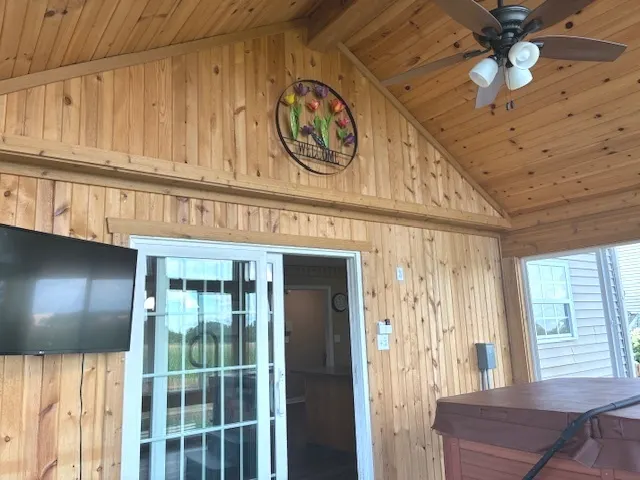 675 Hunters Path IL