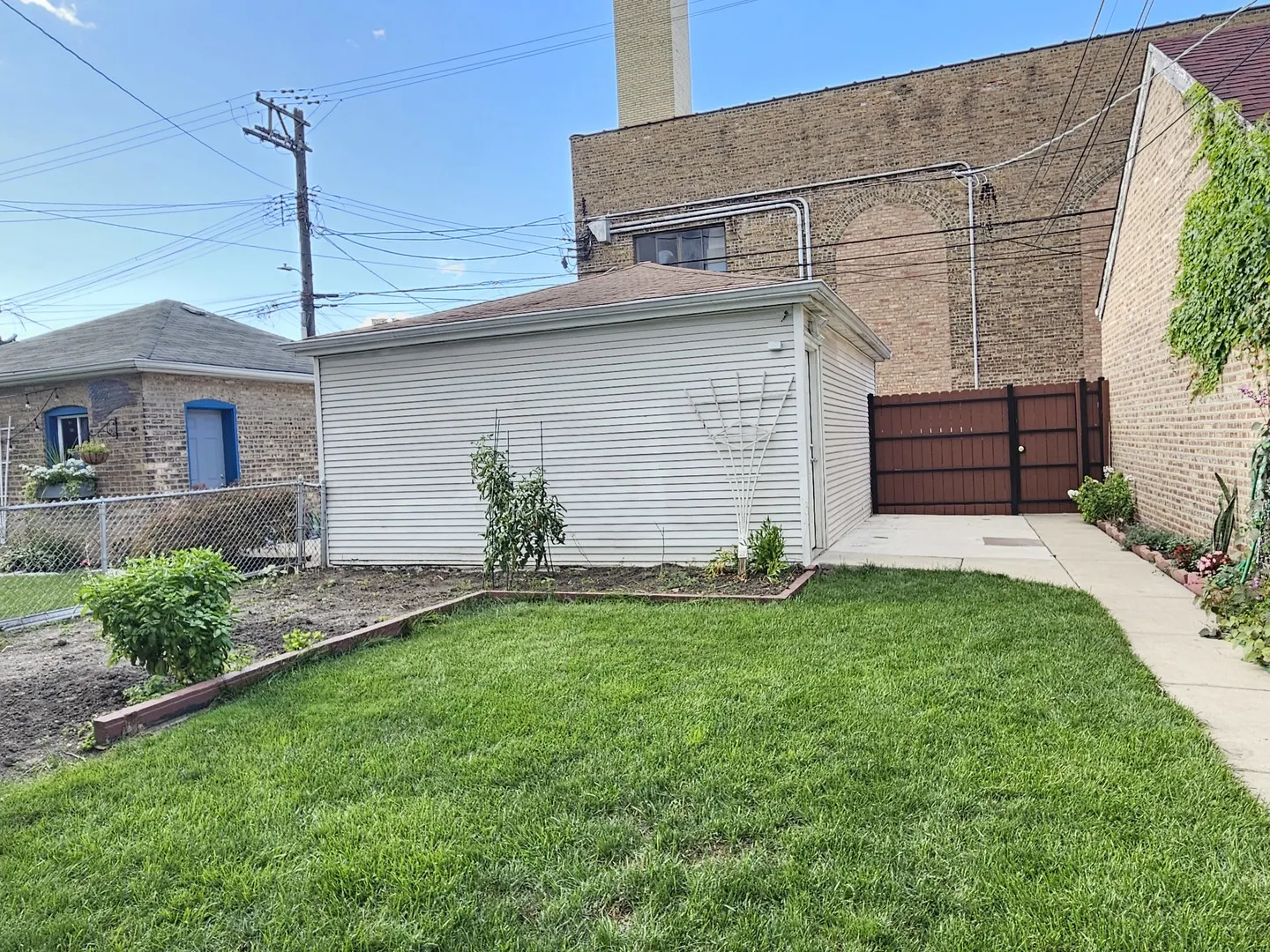 6008 W Dakin Street W IL