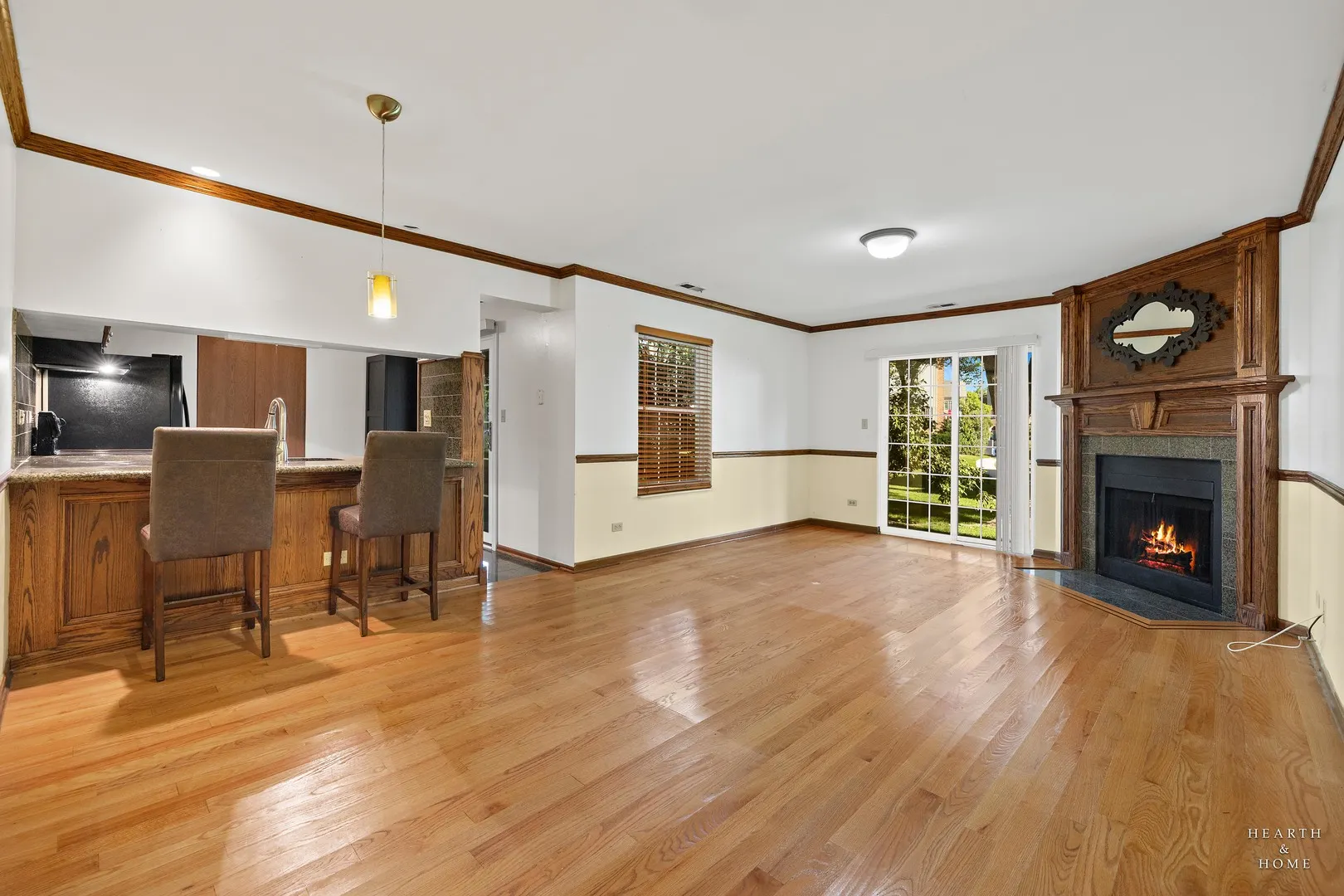 100 white oak Court 3 IL