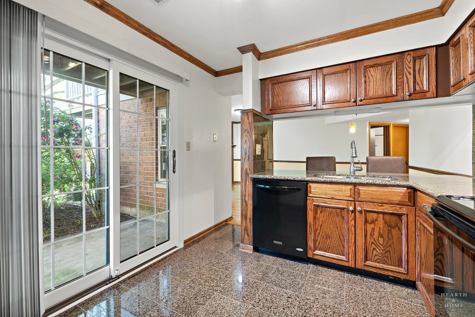 100 white oak Court 3 IL