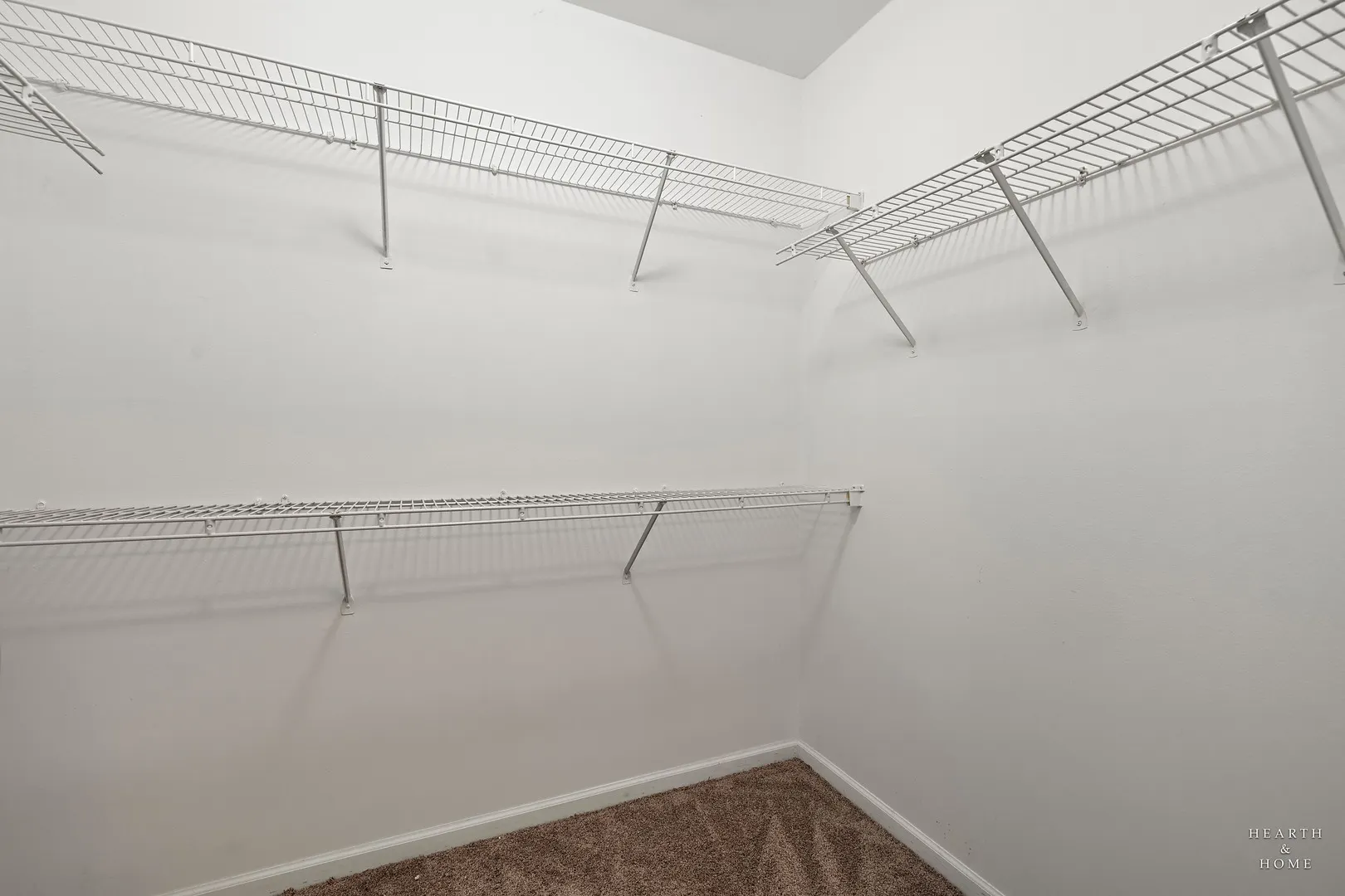 100 white oak Court 3 IL