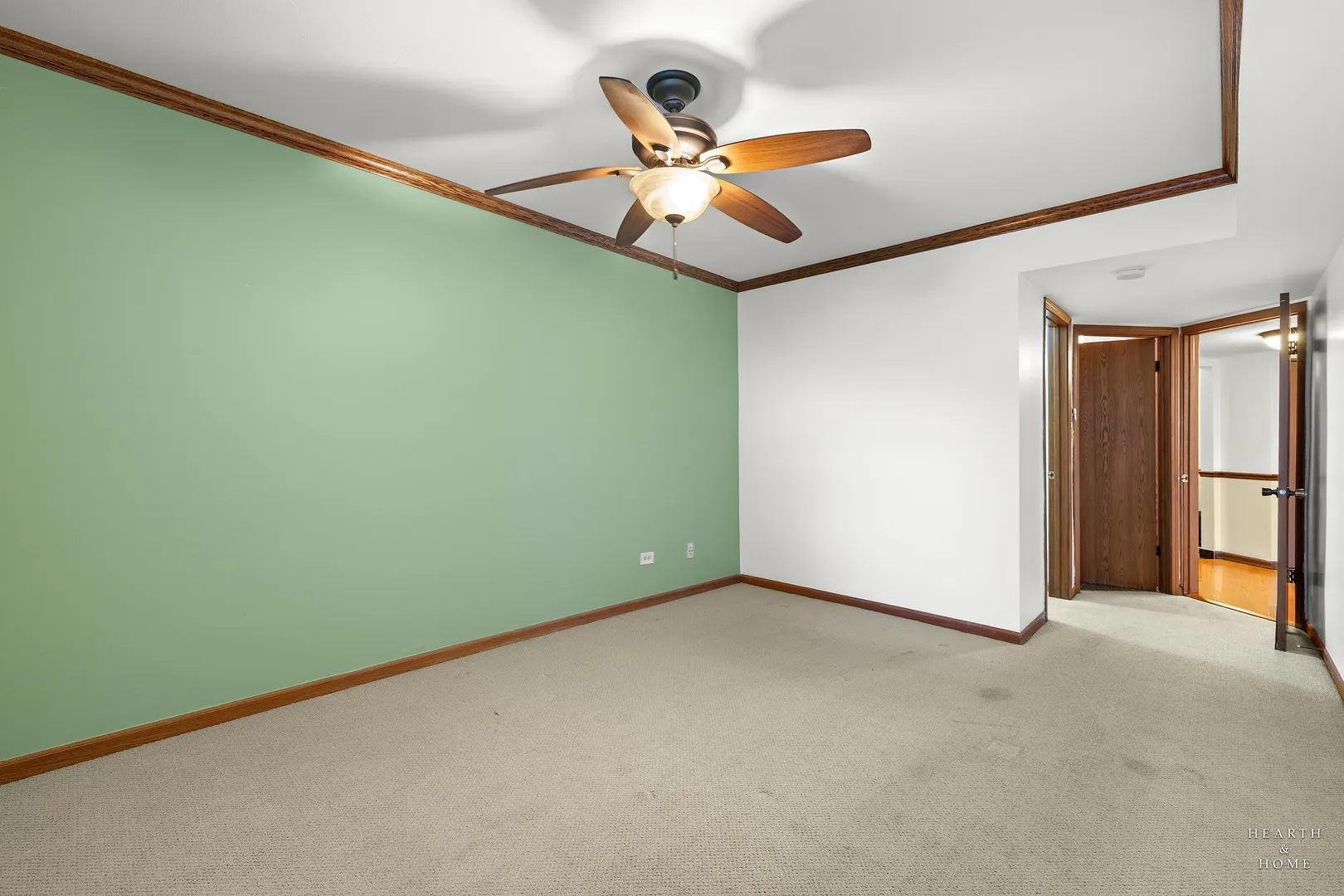 100 white oak Court 3 IL
