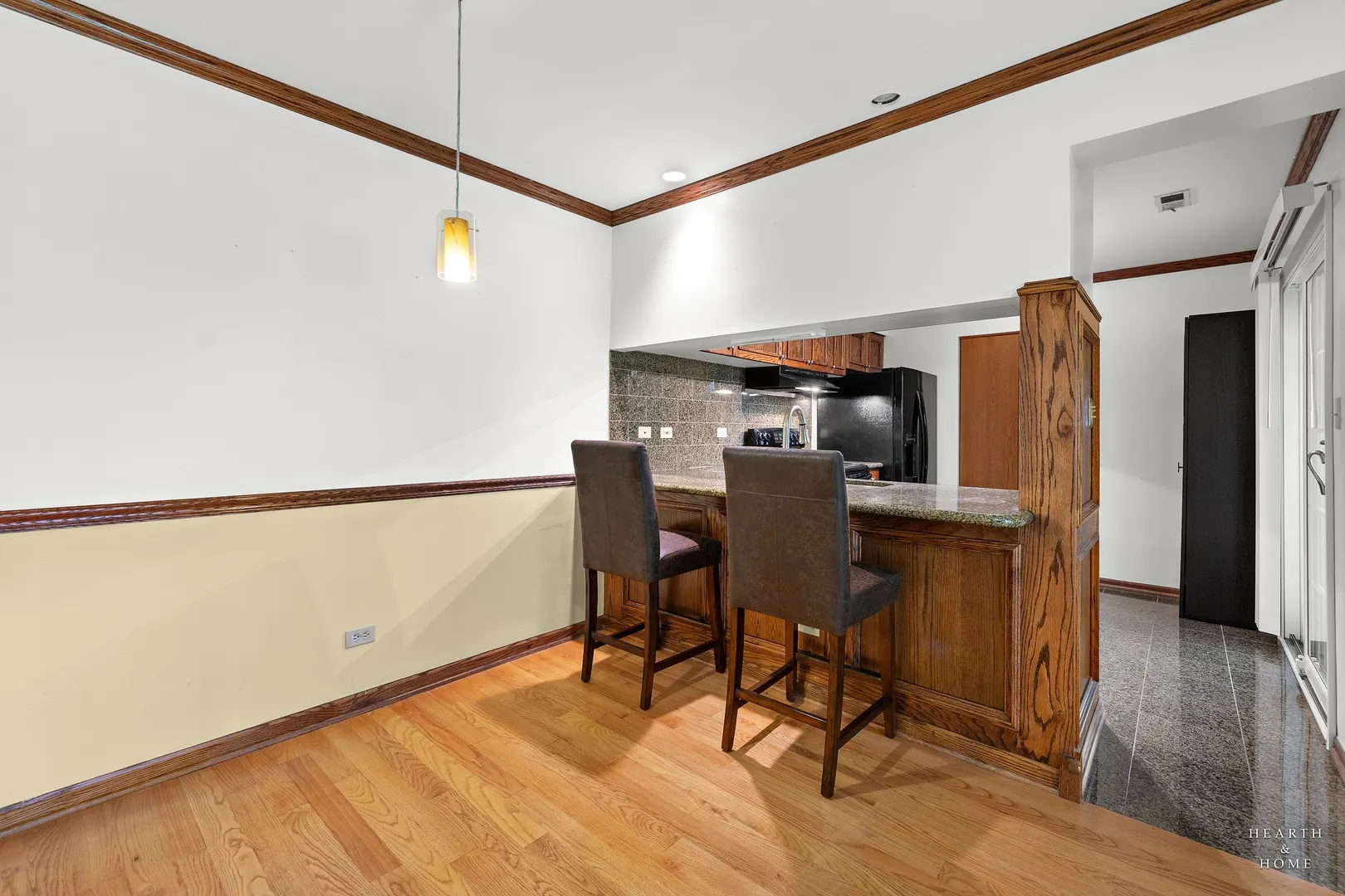 100 white oak Court 3 IL
