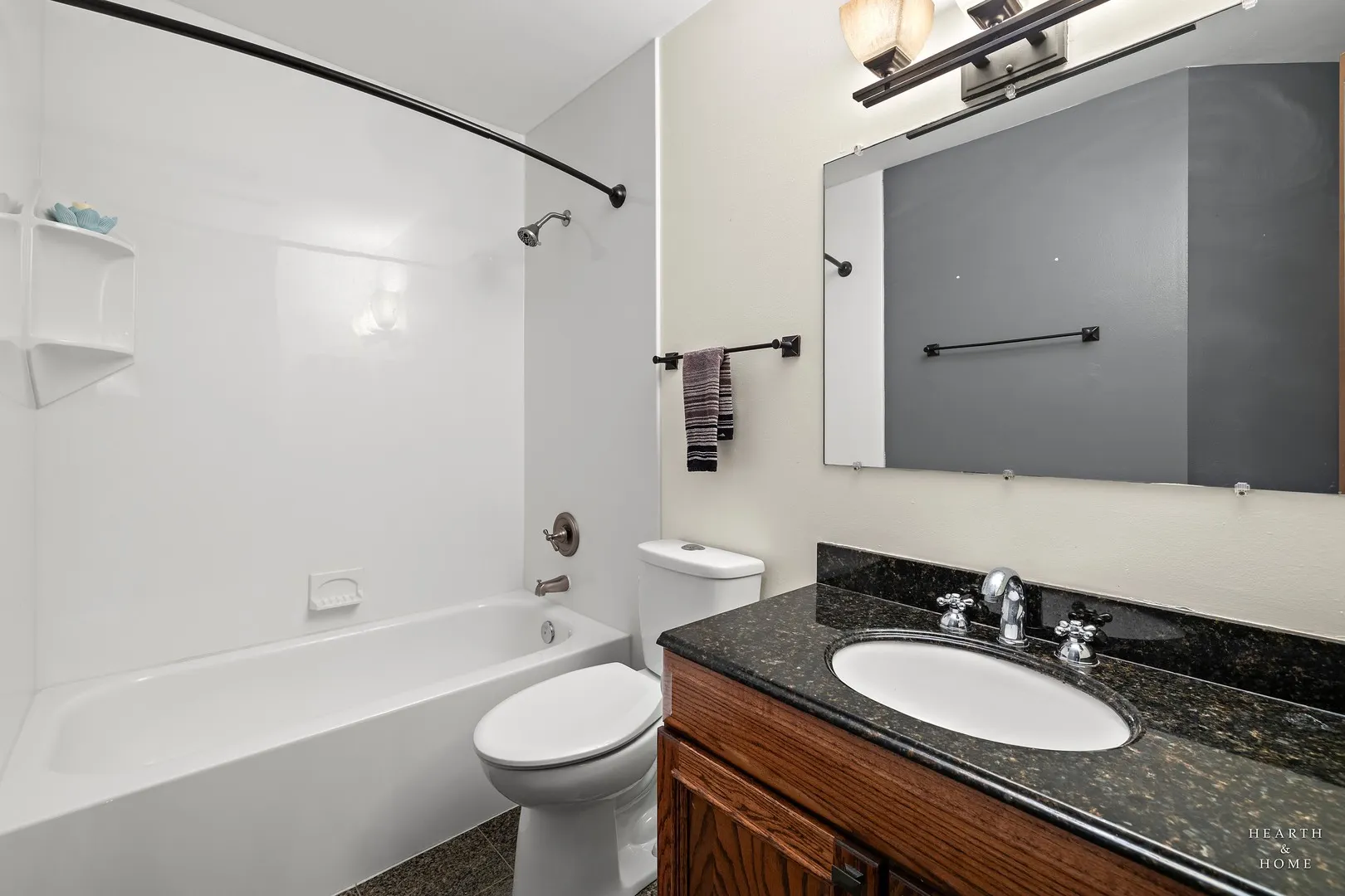 100 white oak Court 3 IL