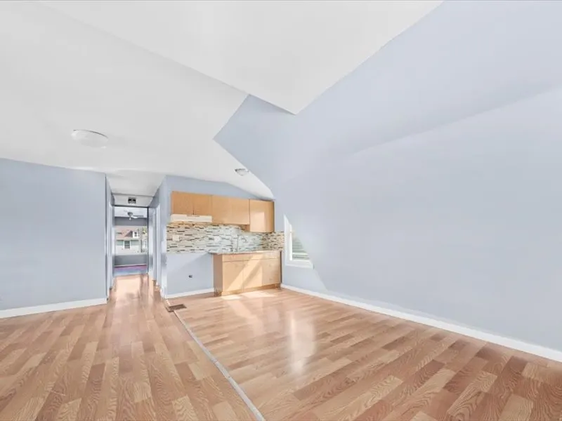 3219 W 64th Street IL