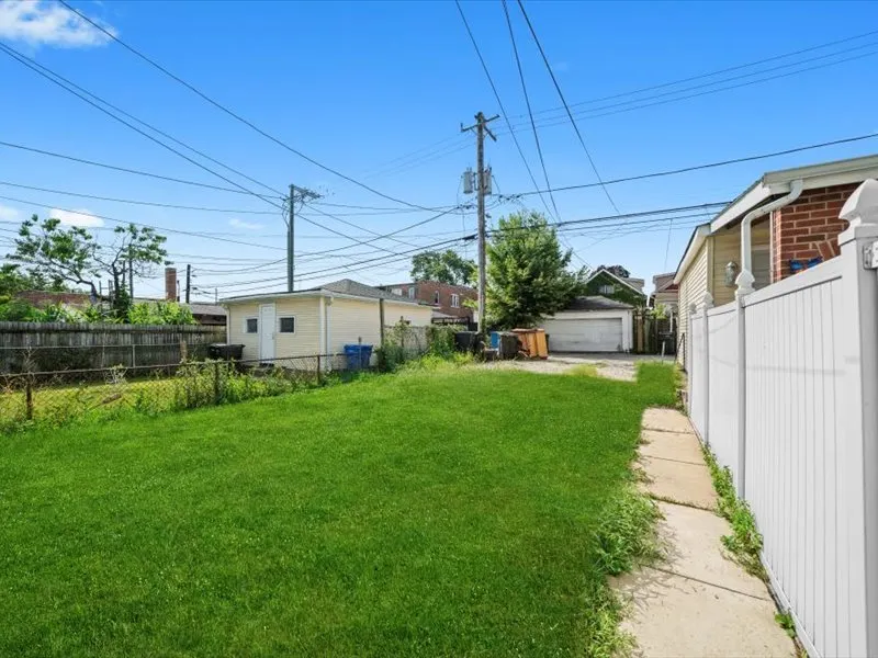 3219 W 64th Street IL
