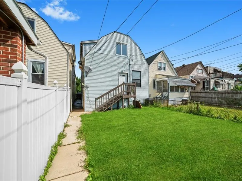 3219 W 64th Street IL