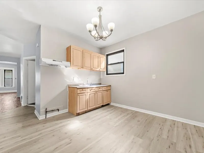 3219 W 64th Street IL