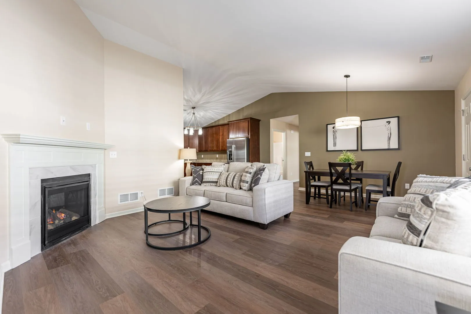 880 Fuller Lane IL
