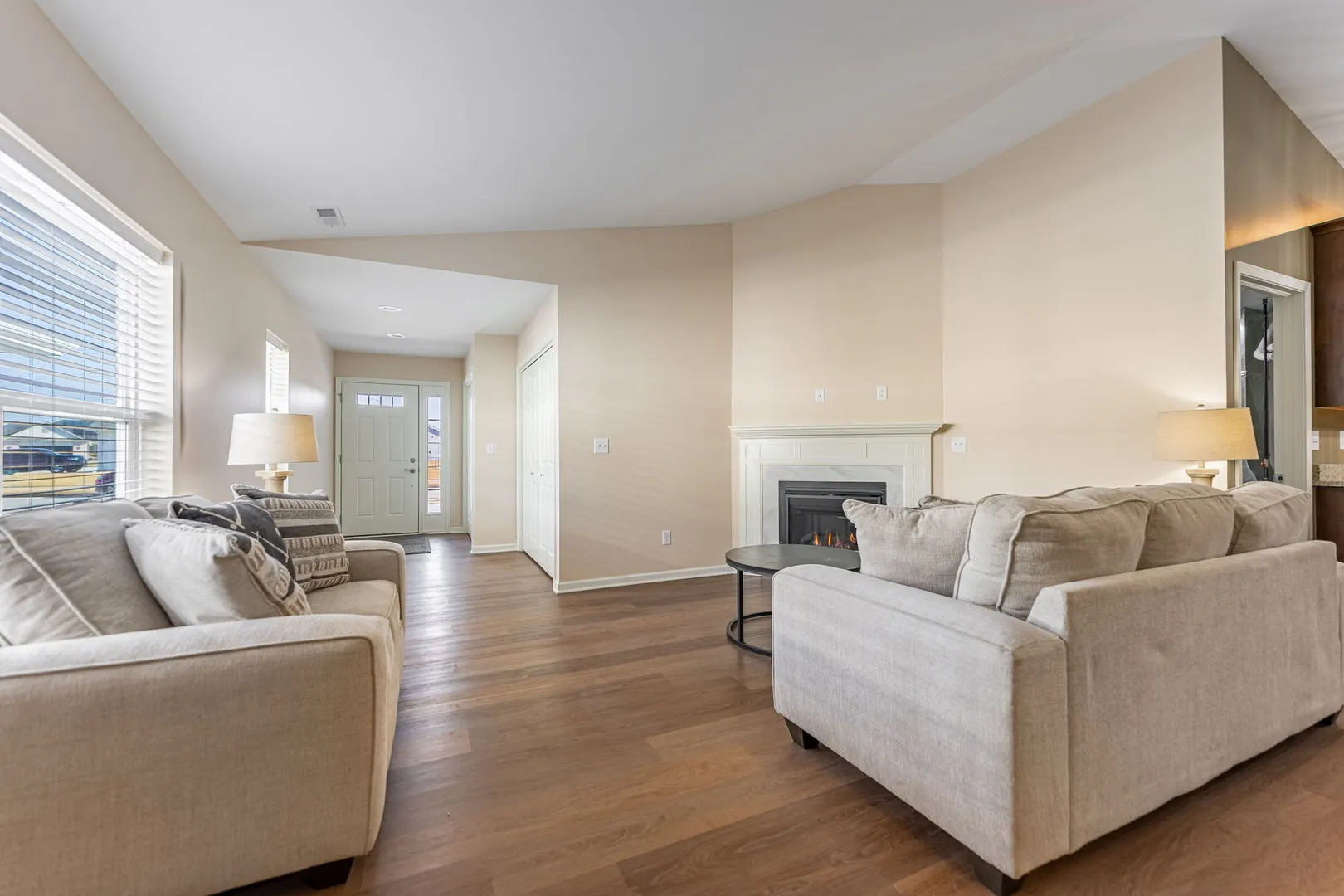 880 Fuller Lane IL