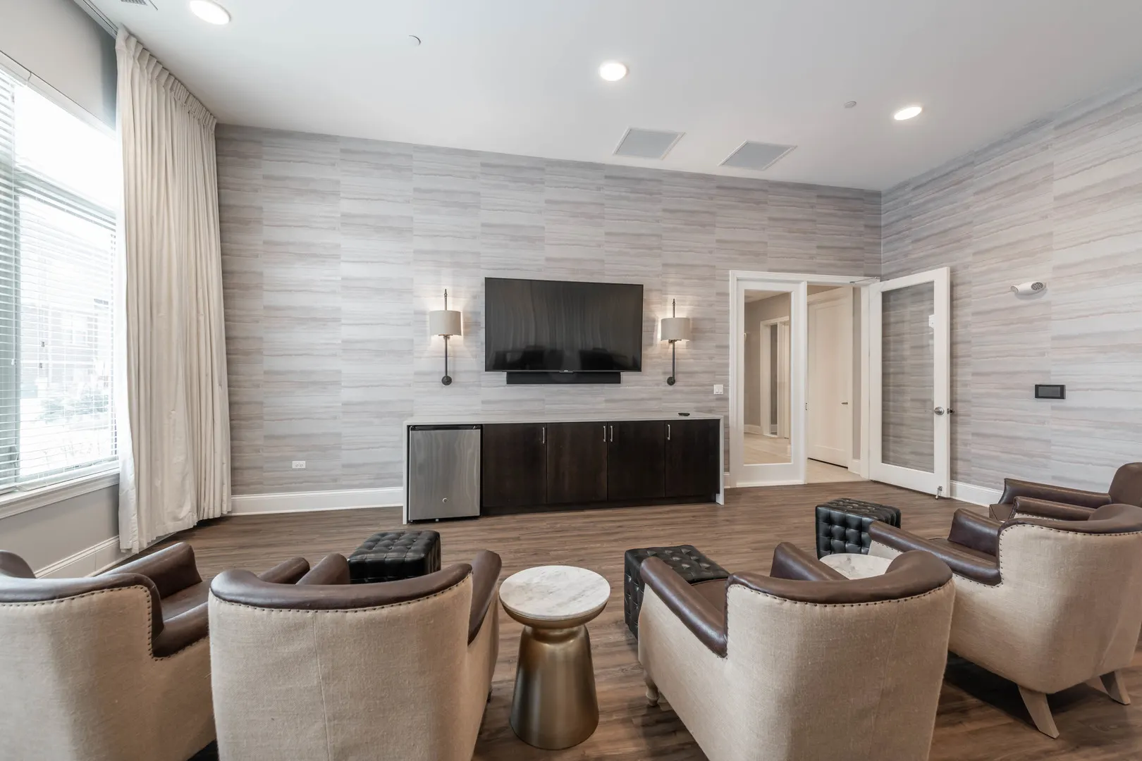 21599 W Field Court 10-104 IL