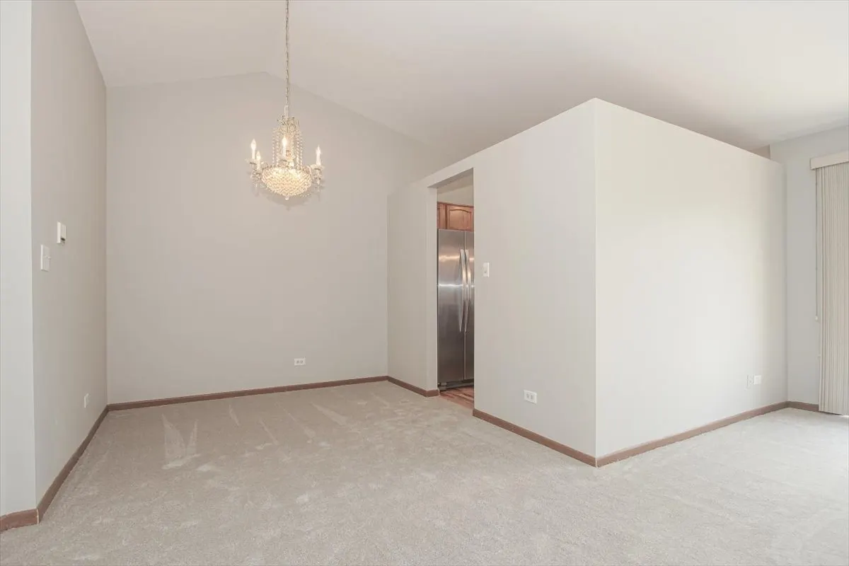 1611 W Partridge Court 8 IL