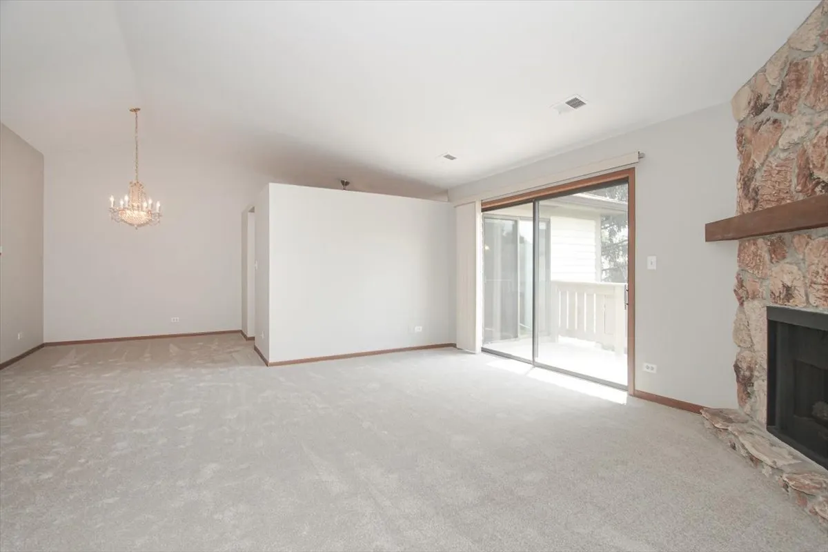 1611 W Partridge Court 8 IL