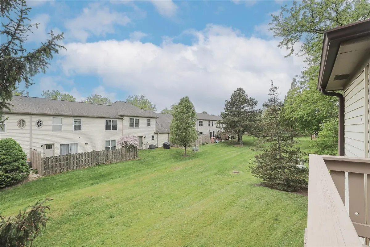 1611 W Partridge Court 8 IL