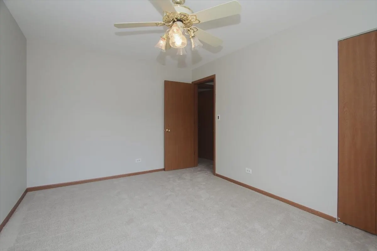 1611 W Partridge Court 8 IL
