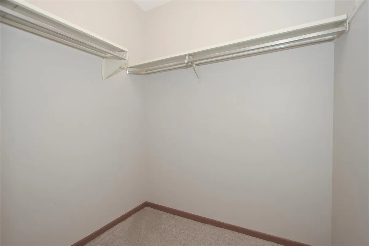 1611 W Partridge Court 8 IL