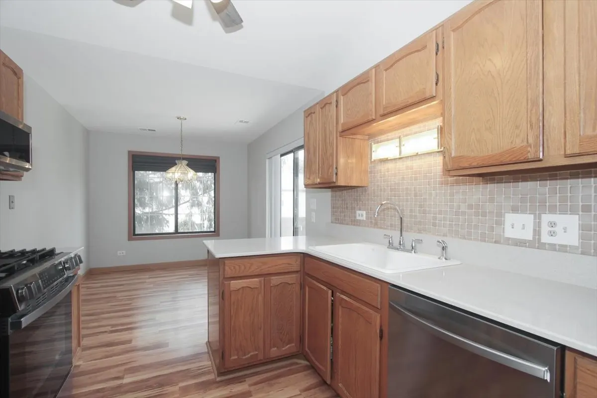 1611 W Partridge Court 8 IL