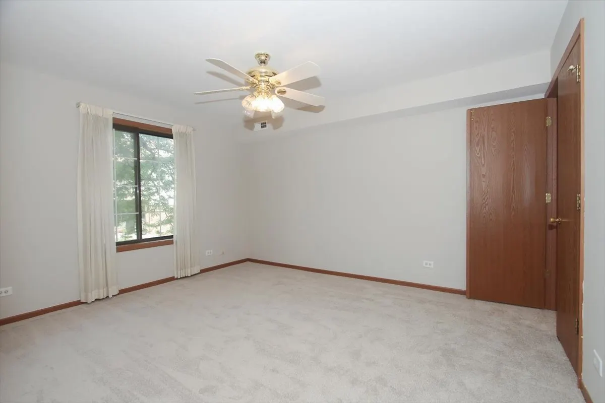 1611 W Partridge Court 8 IL