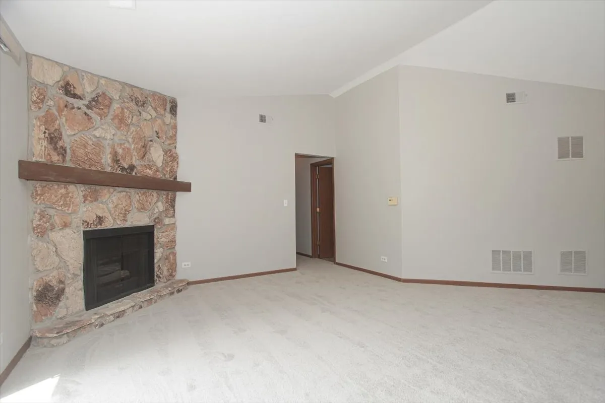 1611 W Partridge Court 8 IL