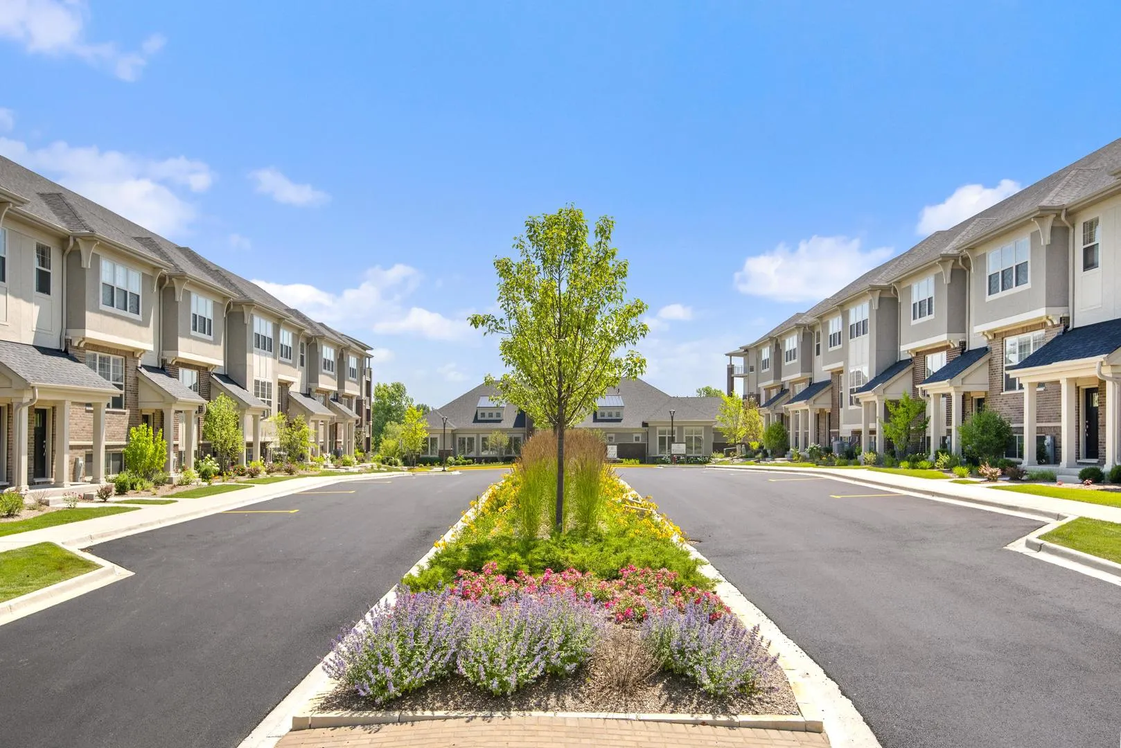 21599 W Field Court 1-116 IL