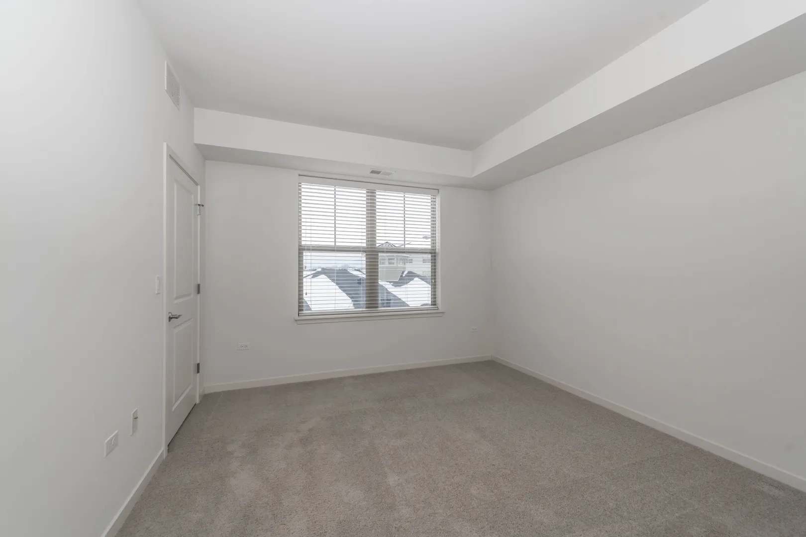 21599 W Field Court 1-116 IL