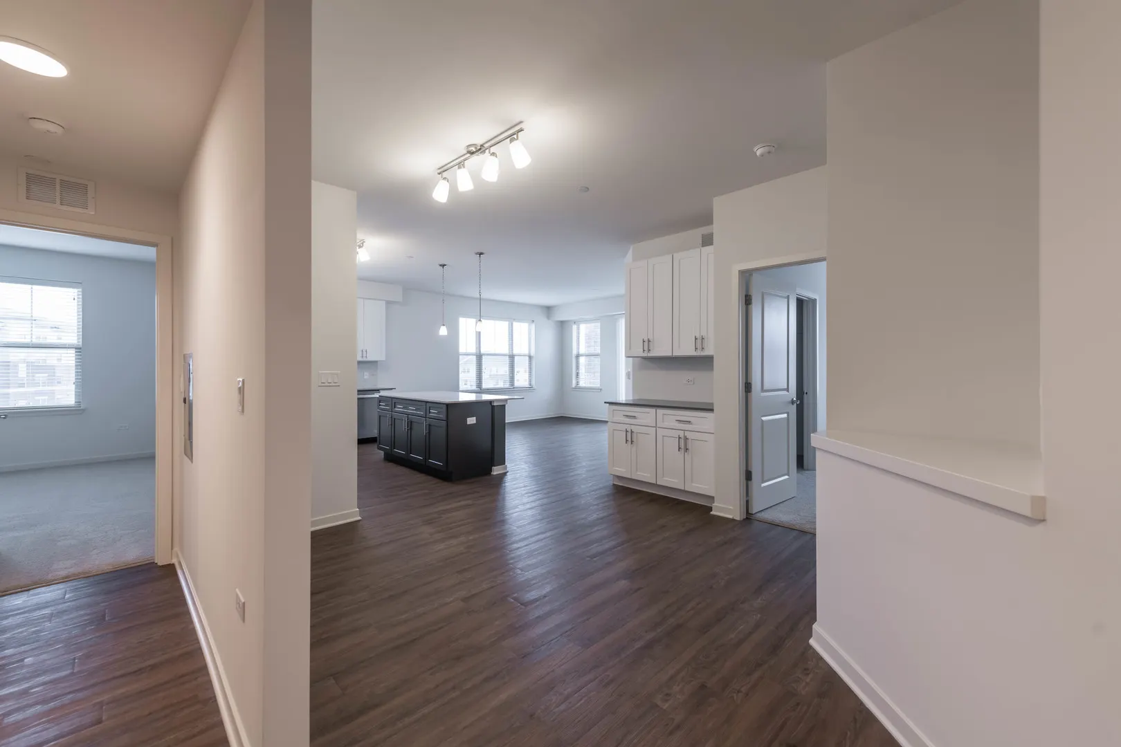 21599 W Field Court 1-116 IL