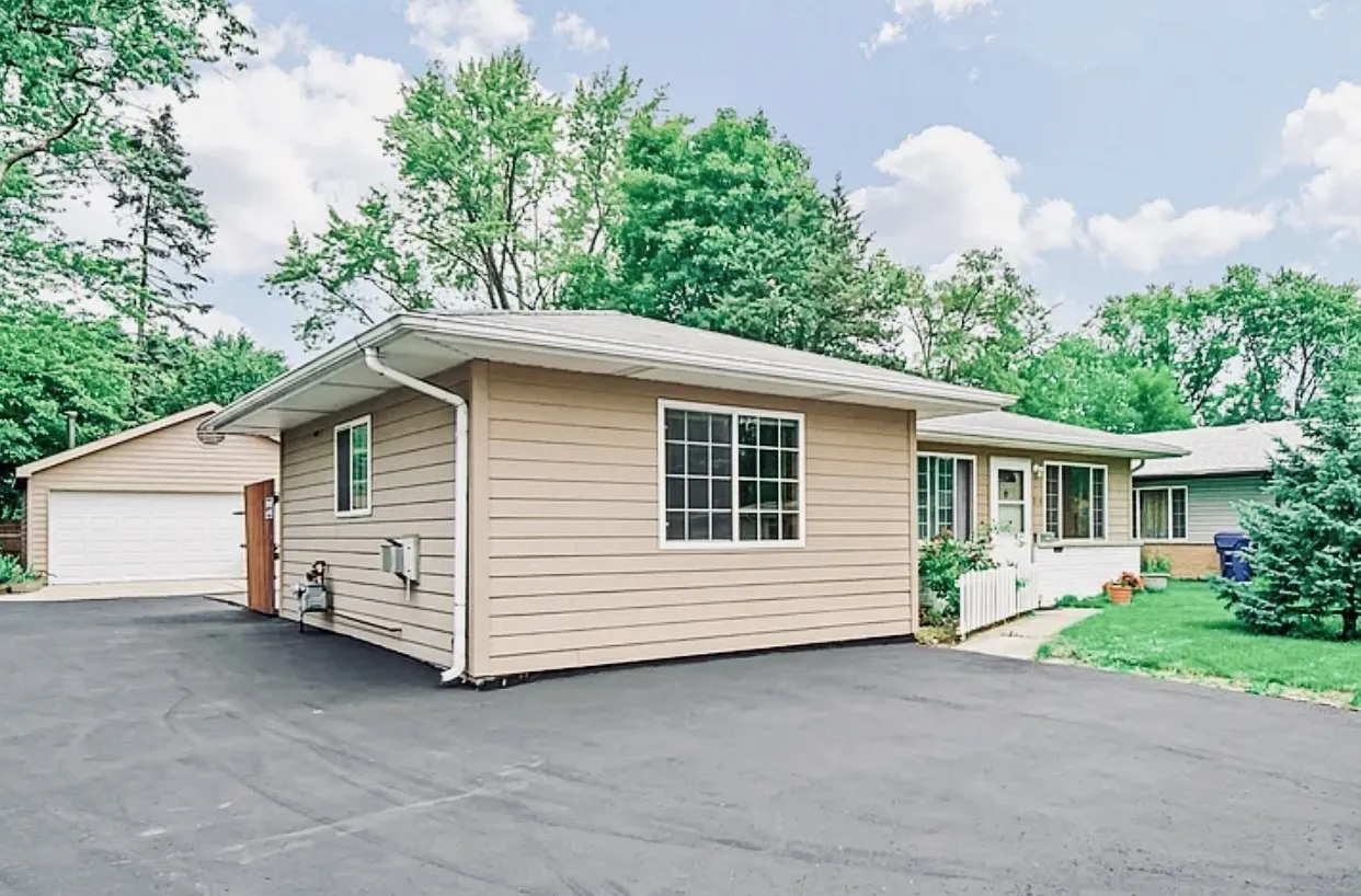 270 Green Street IL