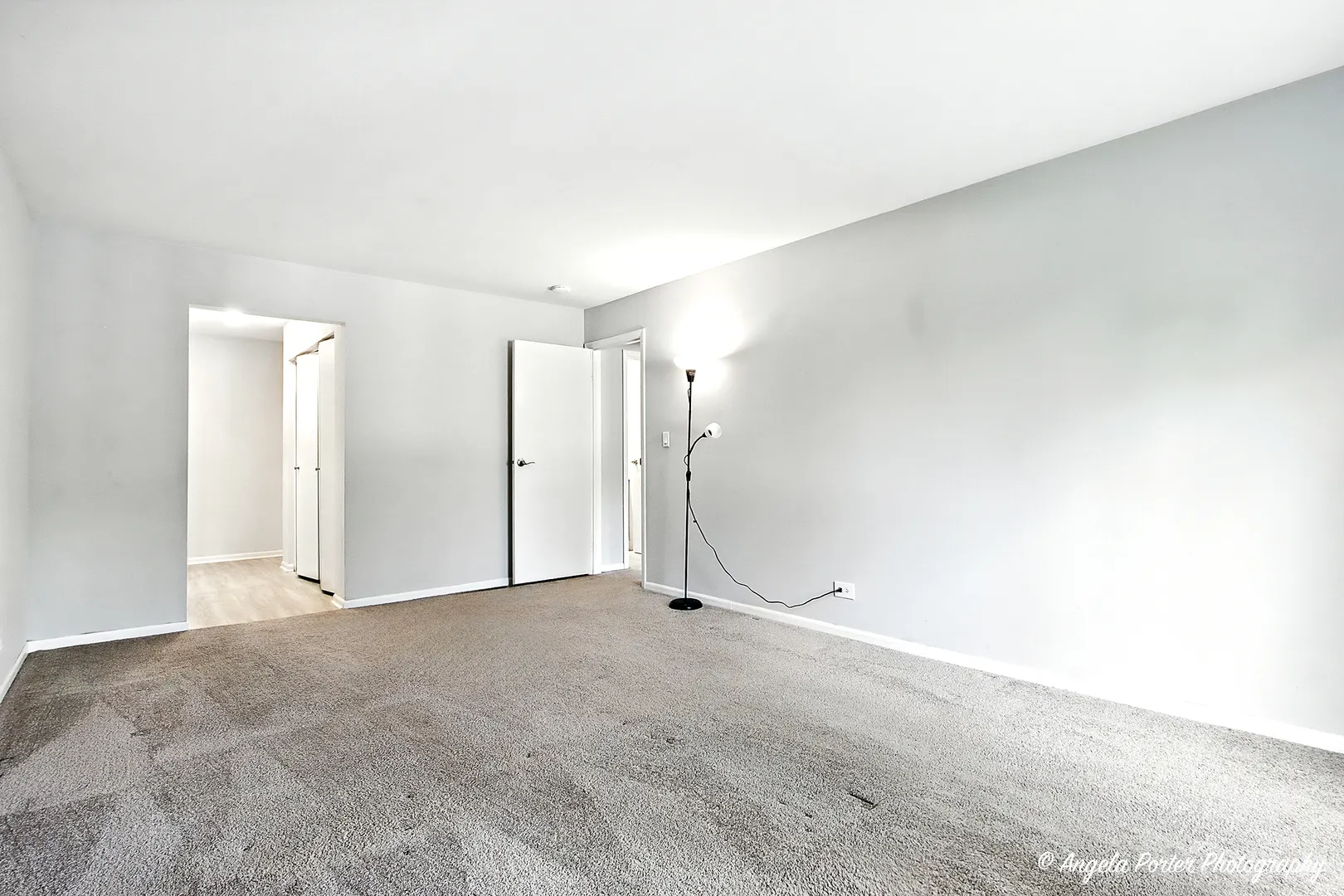 263 S Clubhouse Drive 104 IL
