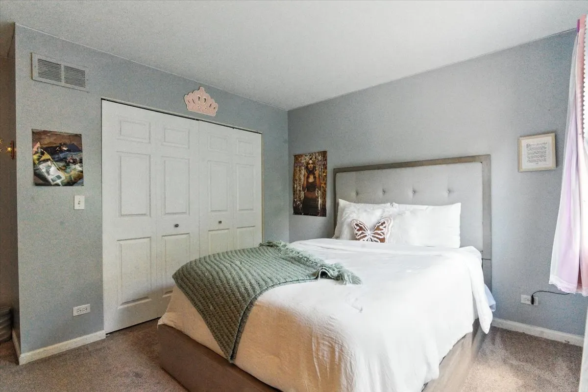 4111 Phillip Drive IL