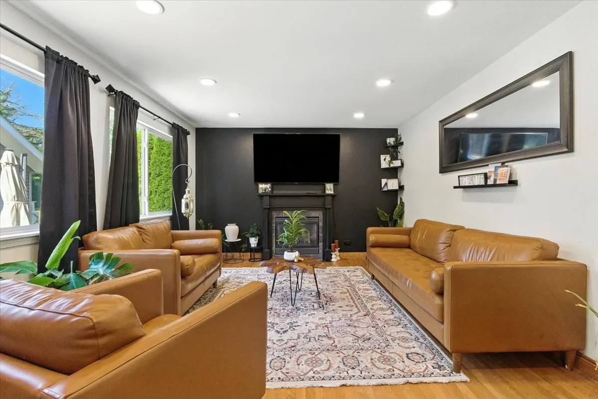 4111 Phillip Drive IL