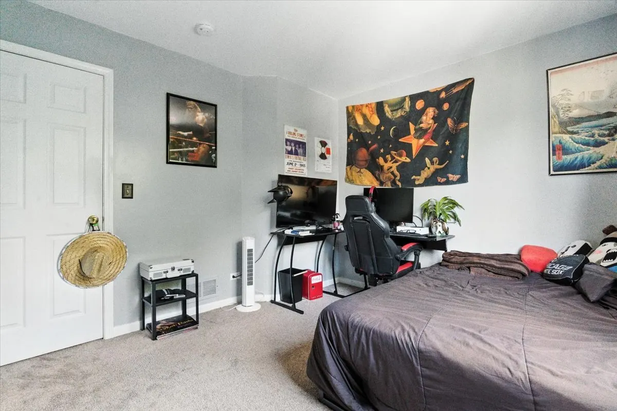 4111 Phillip Drive IL