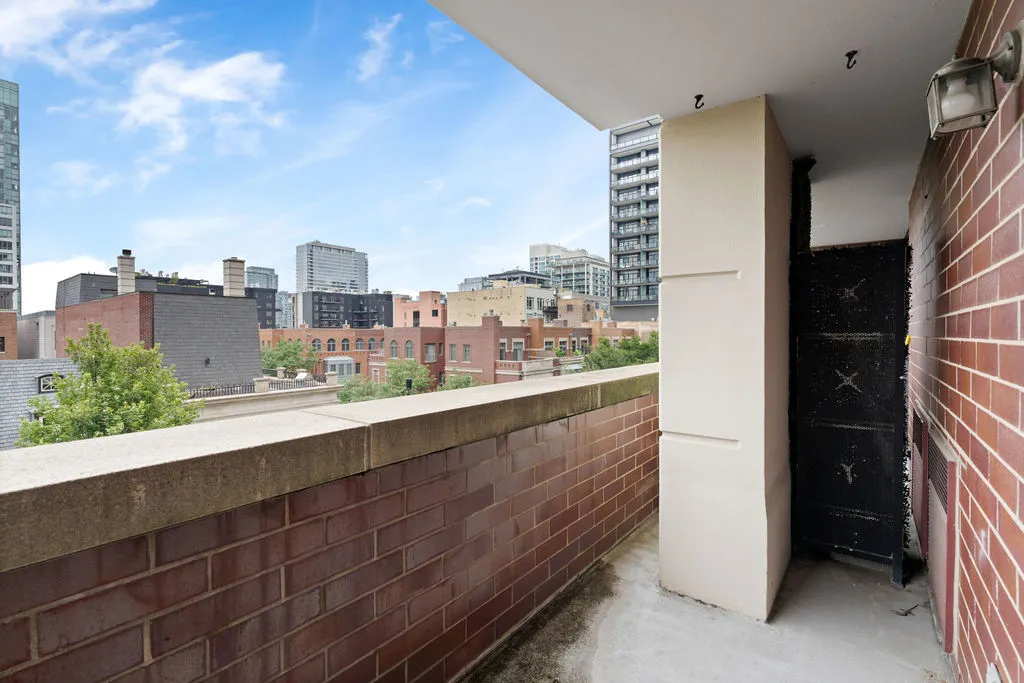 451 W HURON Street 505 IL