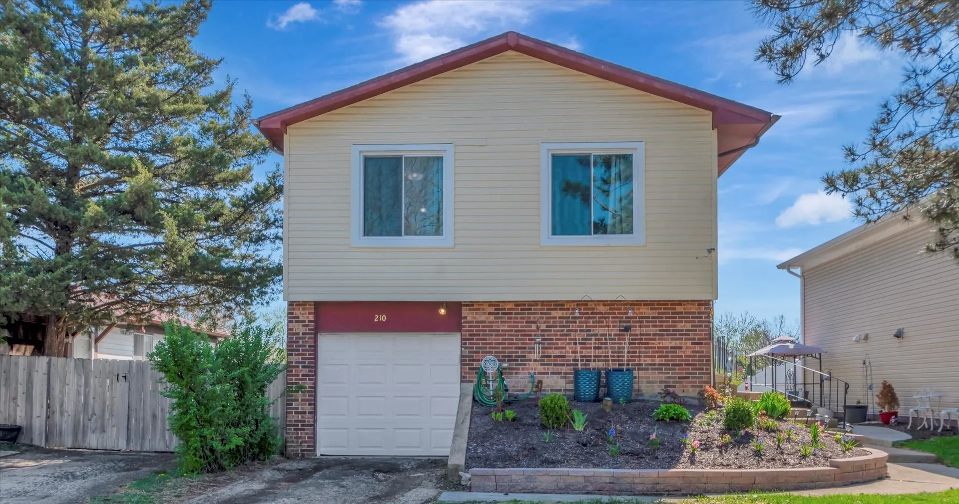 210 Mill Stream Drive IL