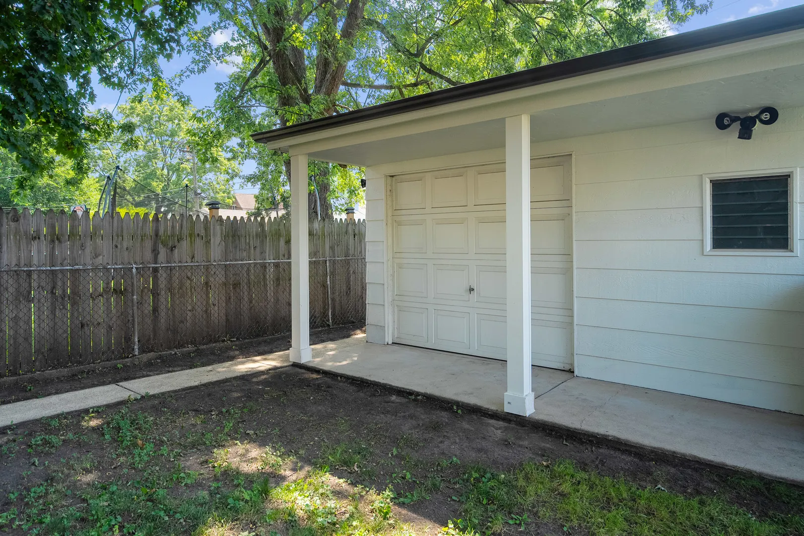 9638 S Francisco Avenue IL
