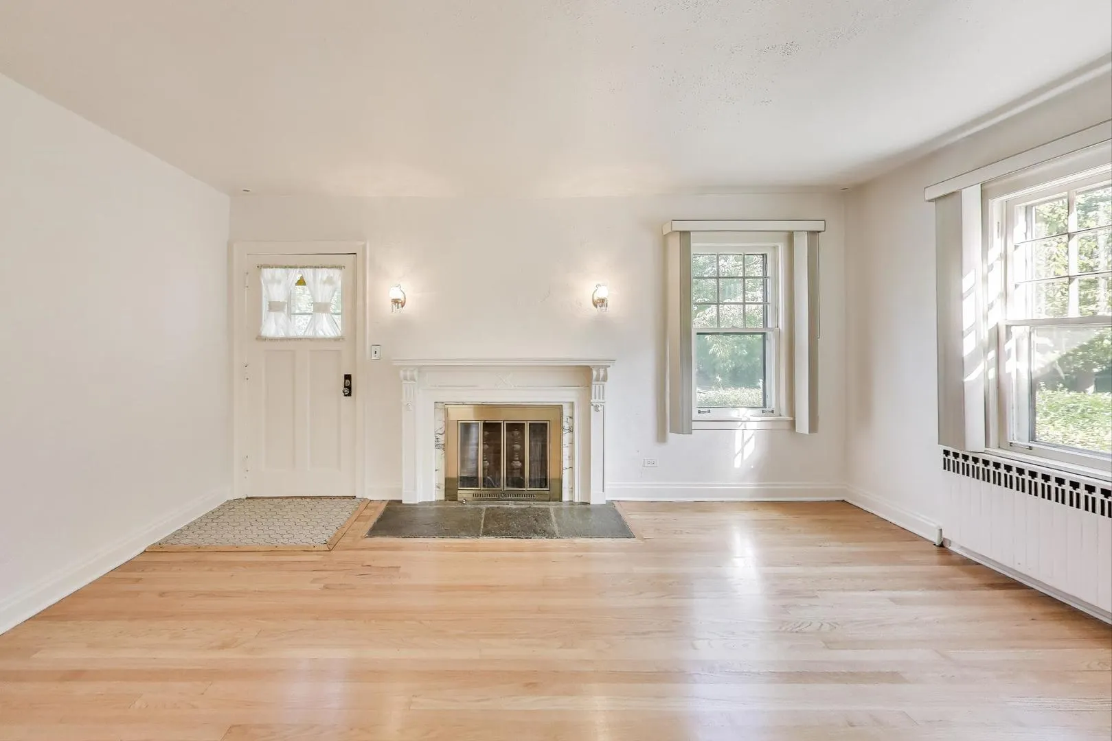 566 Bellevue Place IL