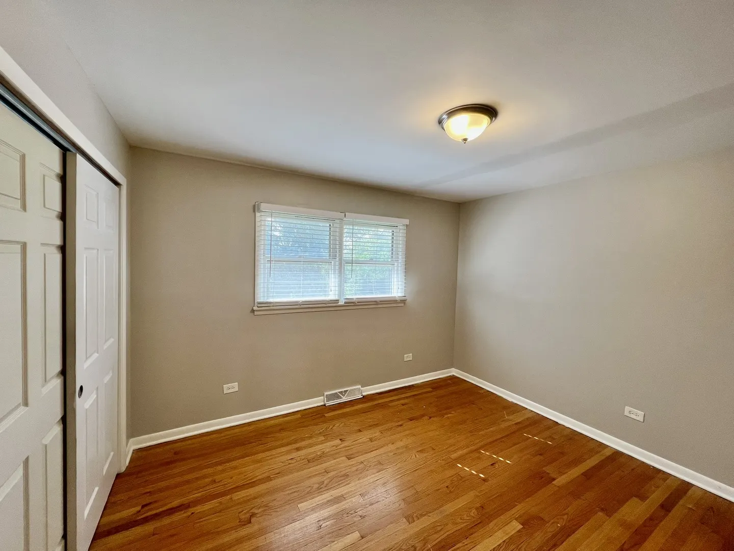 16046 Prairie Avenue IL