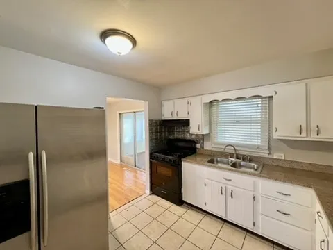 16046 Prairie Avenue IL
