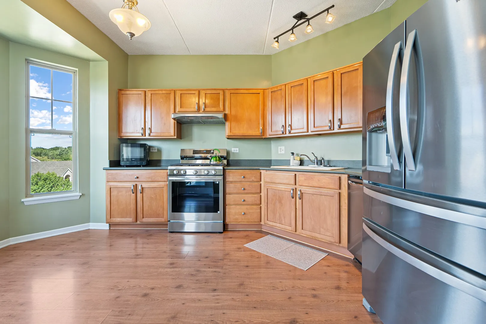 511 Prestwick Lane 402 IL