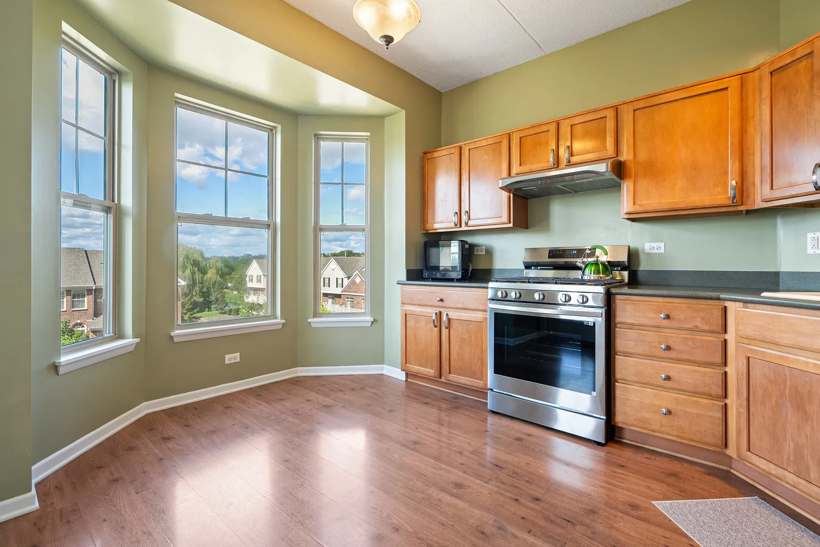 511 Prestwick Lane 402 IL