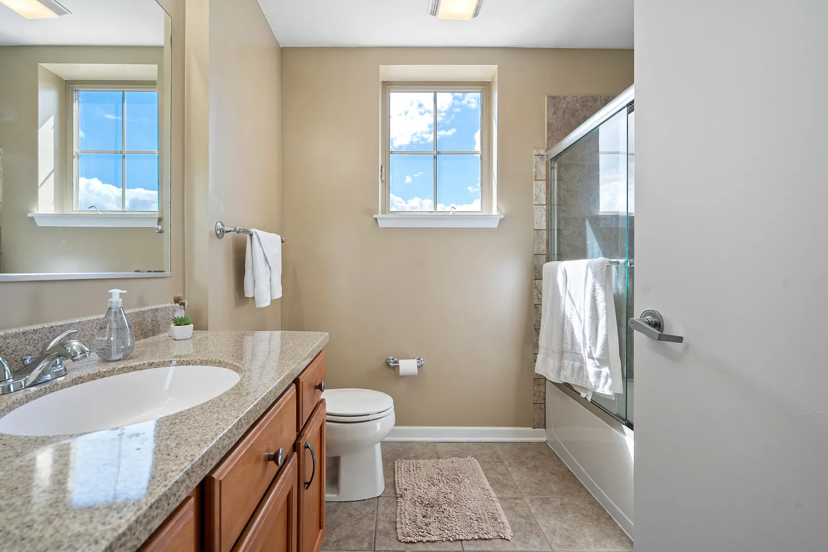 511 Prestwick Lane 402 IL