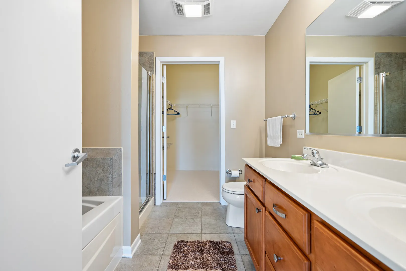 511 Prestwick Lane 402 IL
