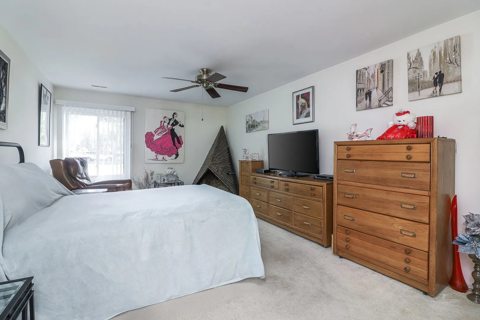 301 Lake Hinsdale Drive 106 IL