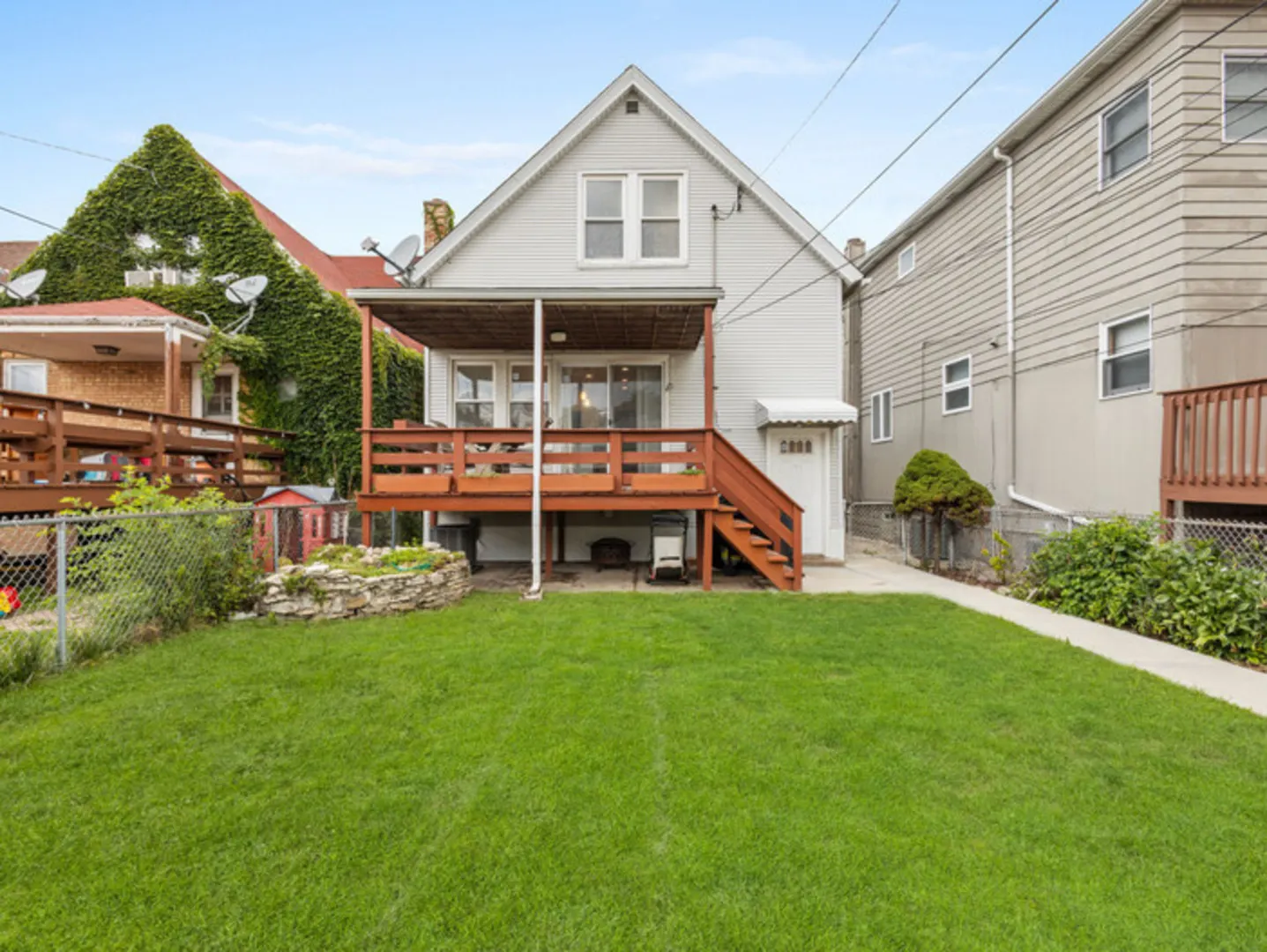 6049 W School Street IL