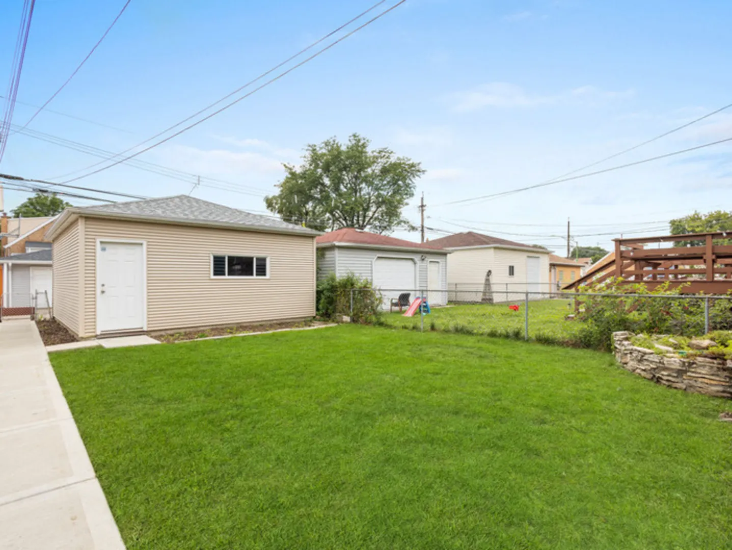 6049 W School Street IL