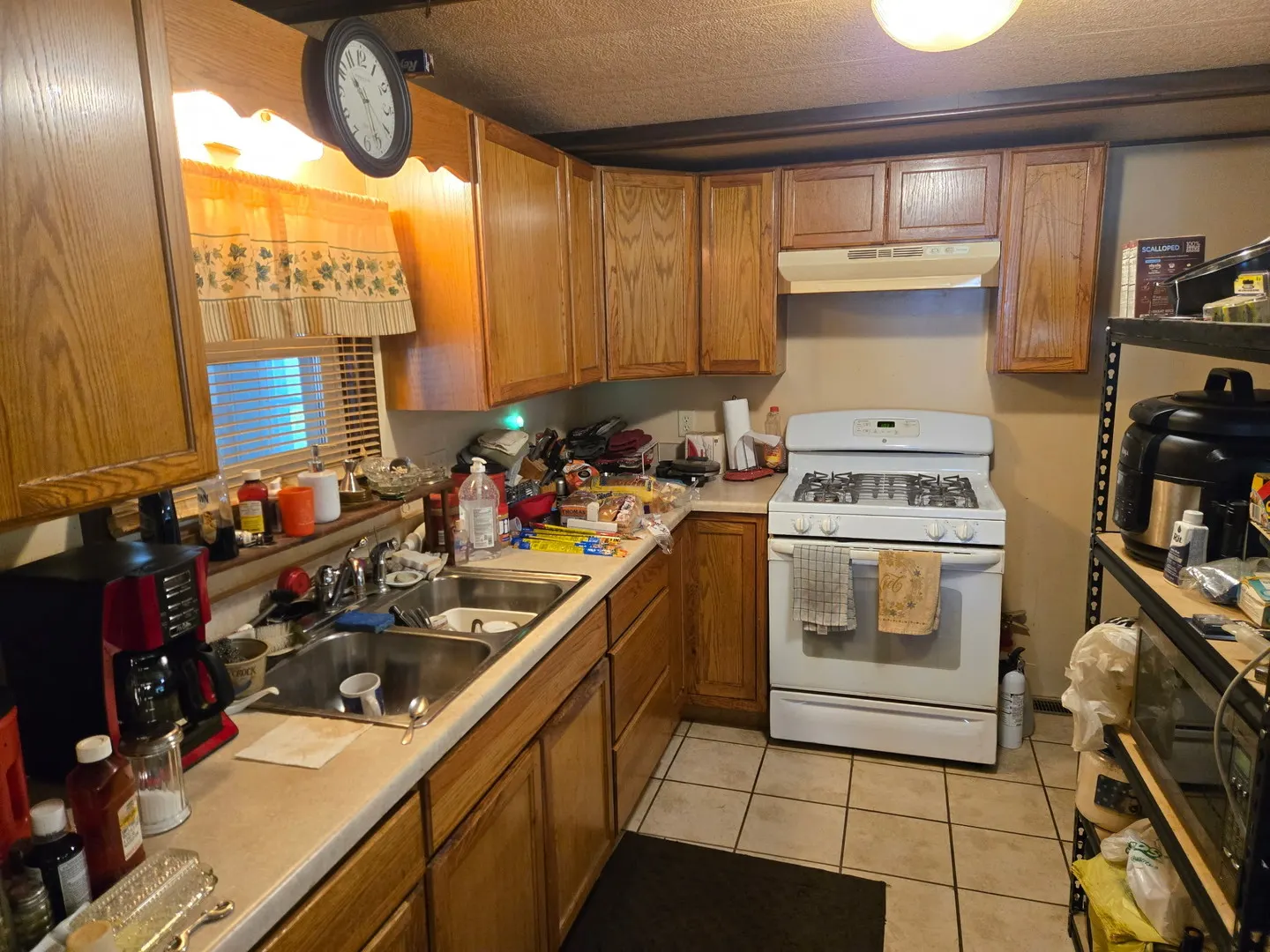 11 Aqueduct Drive IL
