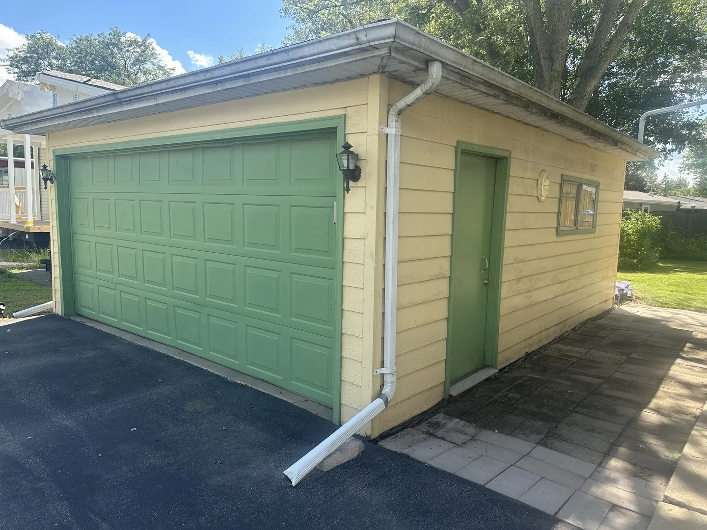 11 Aqueduct Drive IL
